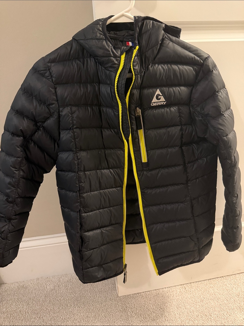 Gerry Weber Men's Black Puffer Jacket with Yellow Trim